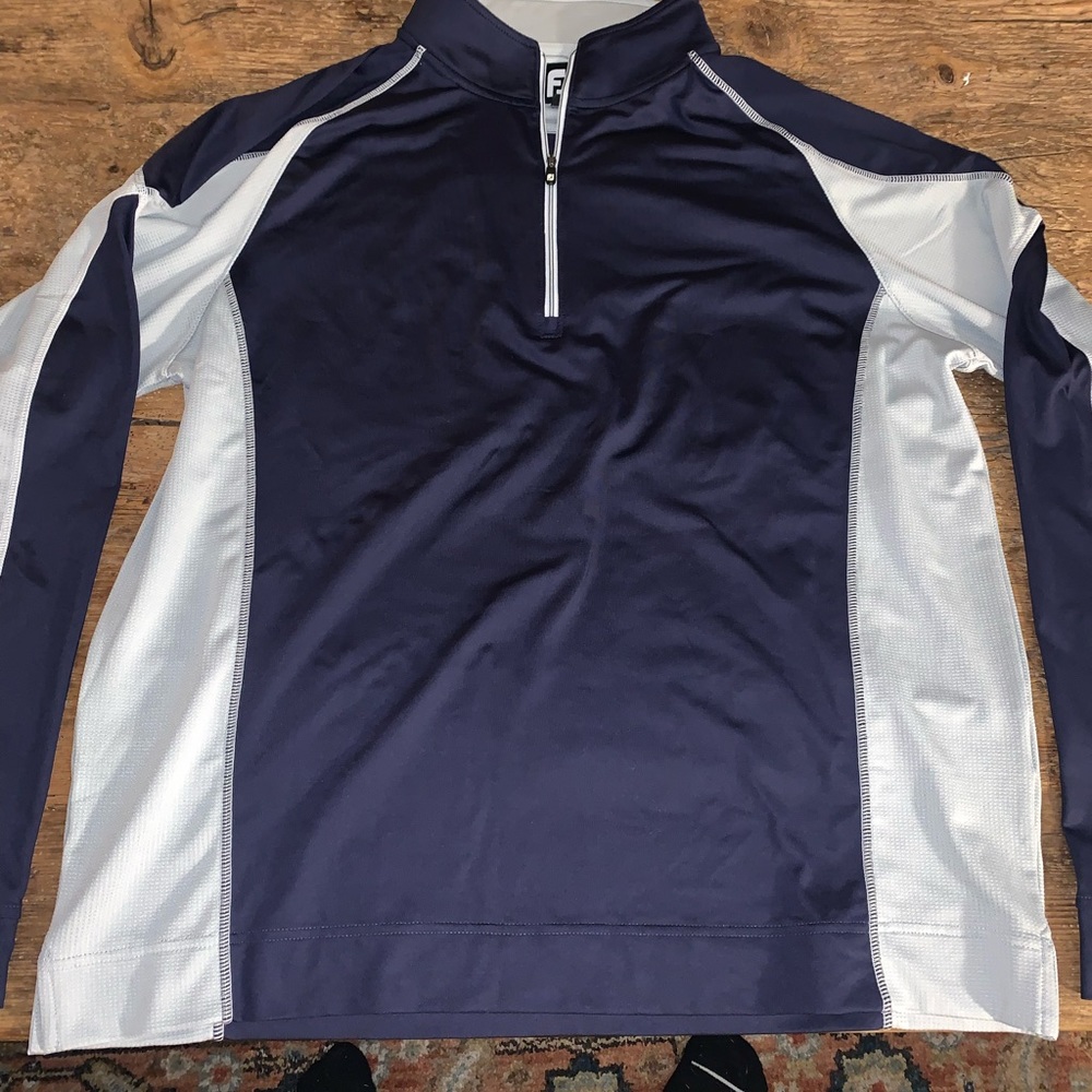Like new FOOTJOY pullover stretchy size L